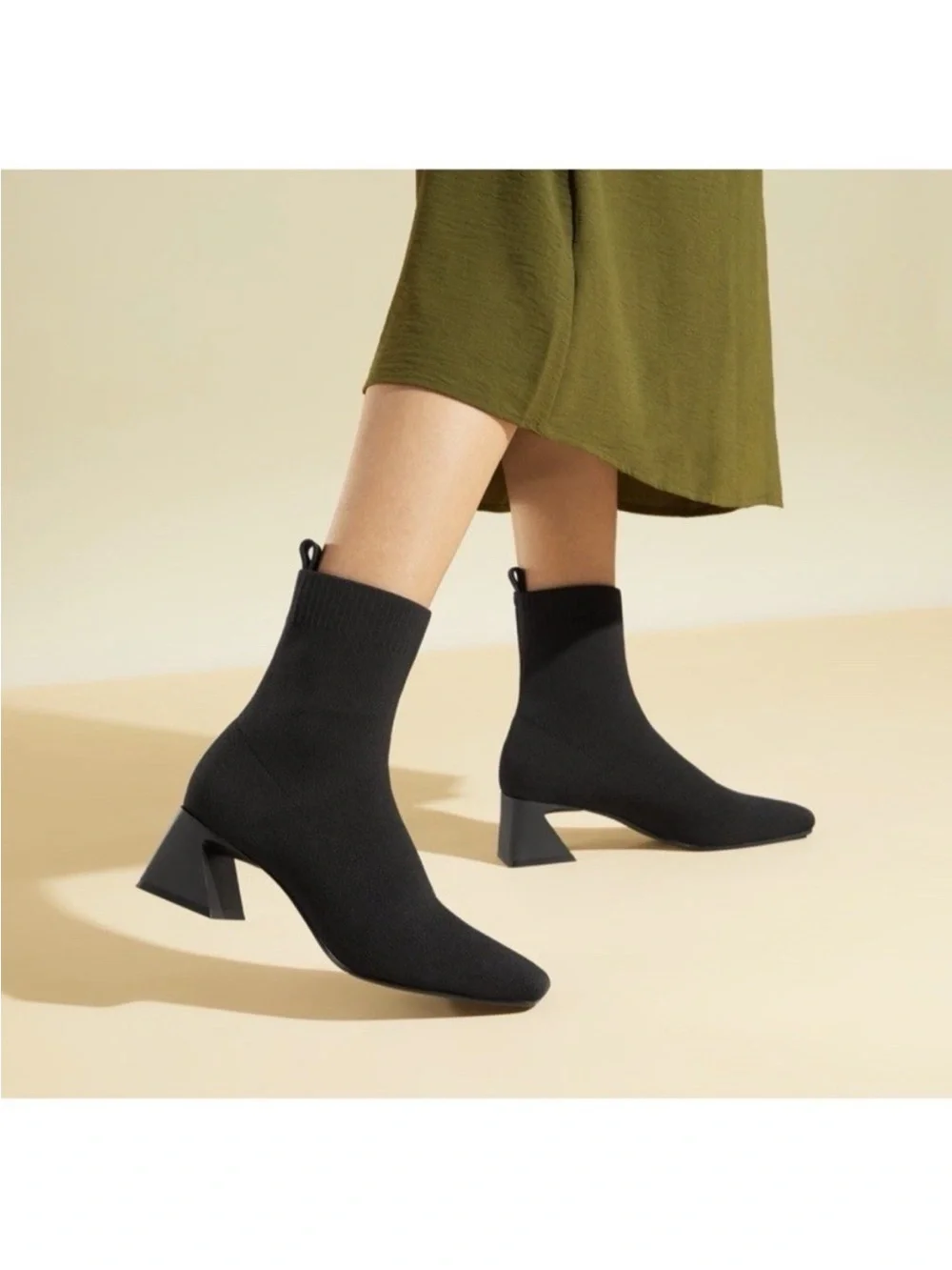Vivaia Regina Pro Sock Ankle Boots Black Knit Square Toe Block Heel Size 38/7.5